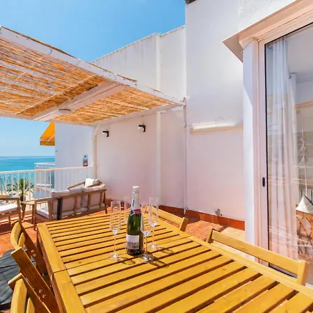 Oceanfront Penthouse With Terrace And Views Appartamento *