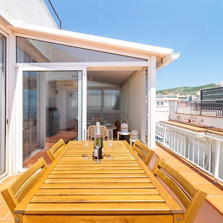 Appartamento Oceanfront Penthouse With Terrace And Views