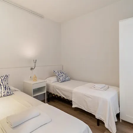 Oceanfront Penthouse With Terrace And Views Appartamento Sitges
